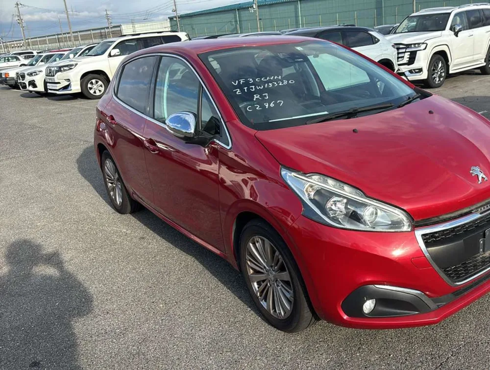 PEUGEOT 208 ALLURE