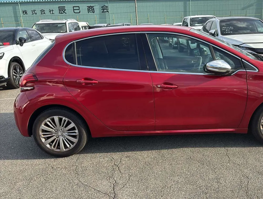 PEUGEOT 208 ALLURE - PRG Motors Ltd