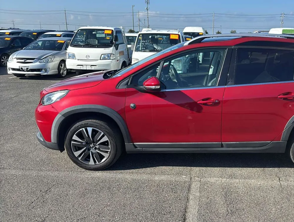 PEUGEOT 2008 CROSSCITY MOONROOF - PRG Motors Ltd