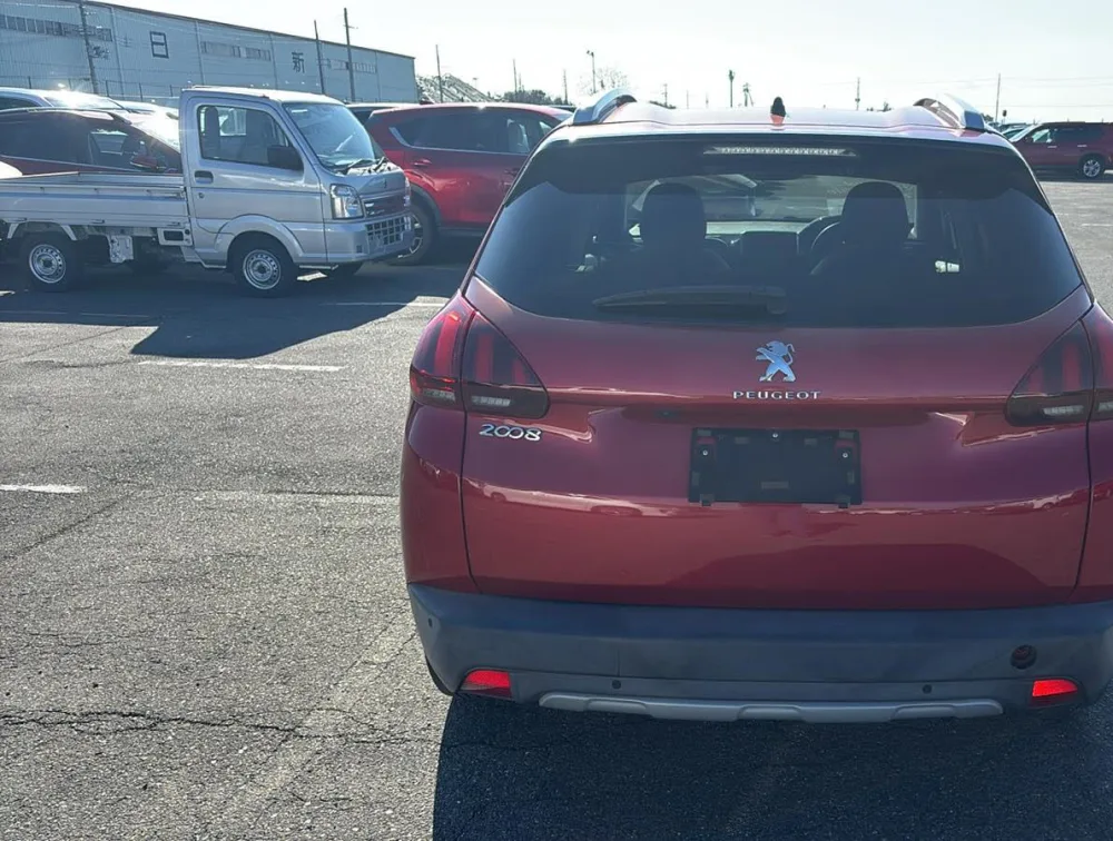 PEUGEOT 2008 CROSSCITY MOONROOF - PRG Motors Ltd