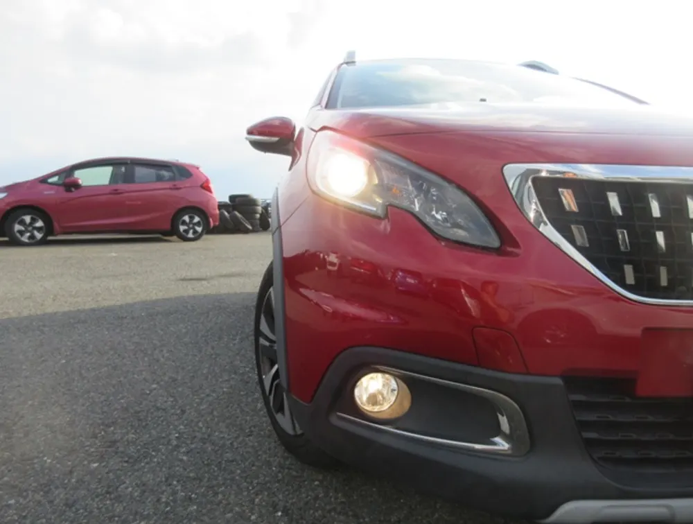 PEUGEOT 2008 CROSSCITY MOONROOF - PRG Motors Ltd