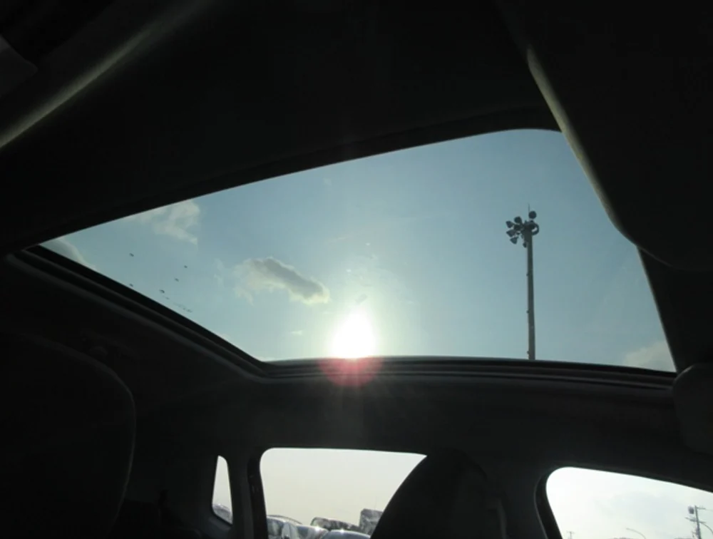 PEUGEOT 2008 CROSSCITY MOONROOF - PRG Motors Ltd