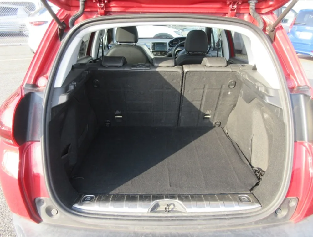 PEUGEOT 2008 CROSSCITY MOONROOF - PRG Motors Ltd