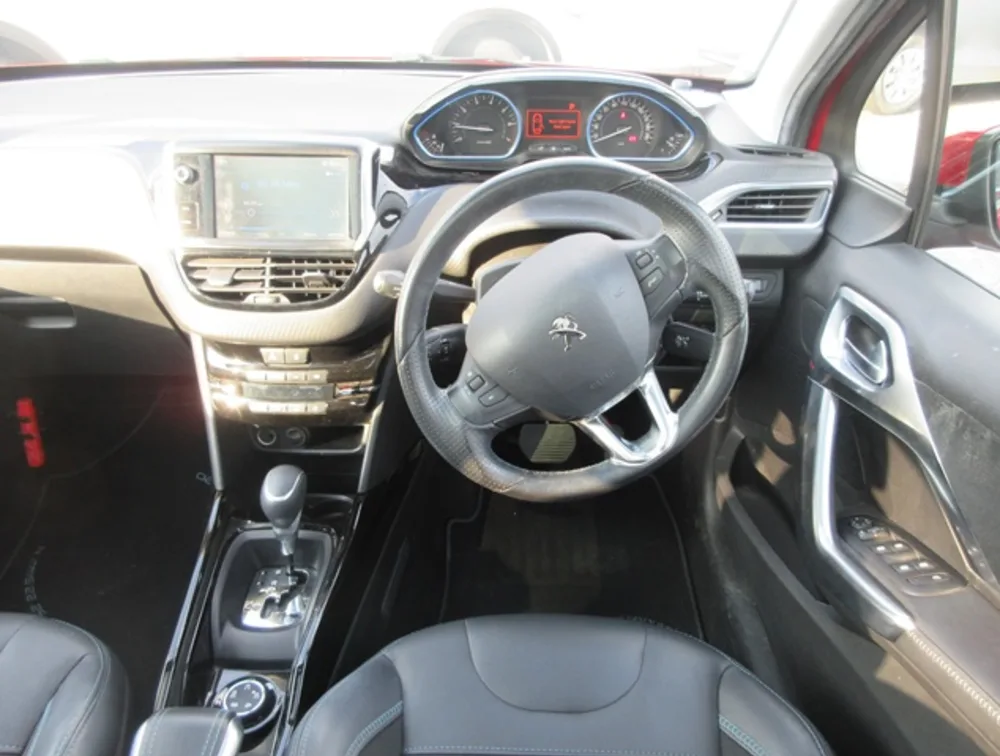 PEUGEOT 2008 CROSSCITY MOONROOF - PRG Motors Ltd