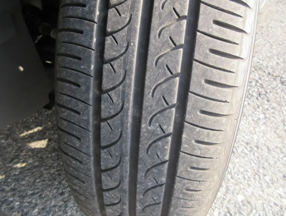 PEUGEOT 2008 CROSSCITY MOONROOF - PRG Motors Ltd