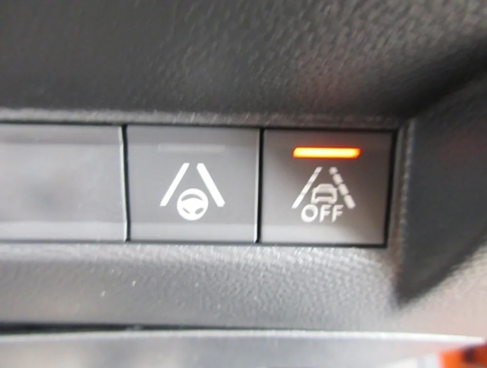 PEUGEOT 2008 GTLINE NEWSHAPE - PRG Motors Ltd