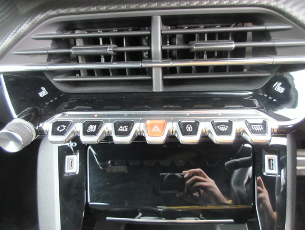 PEUGEOT 2008 GTLINE NEWSHAPE - PRG Motors Ltd