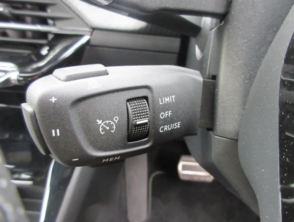 PEUGEOT 2008 GTLINE NEWSHAPE - PRG Motors Ltd