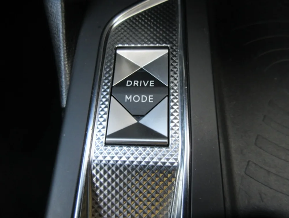 DS AUTOMOBILE DS3 CROSSBACK - PRG Motors Ltd