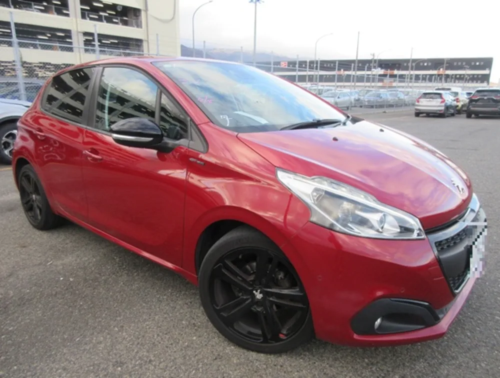 PEUGEOT 208 GTLINE