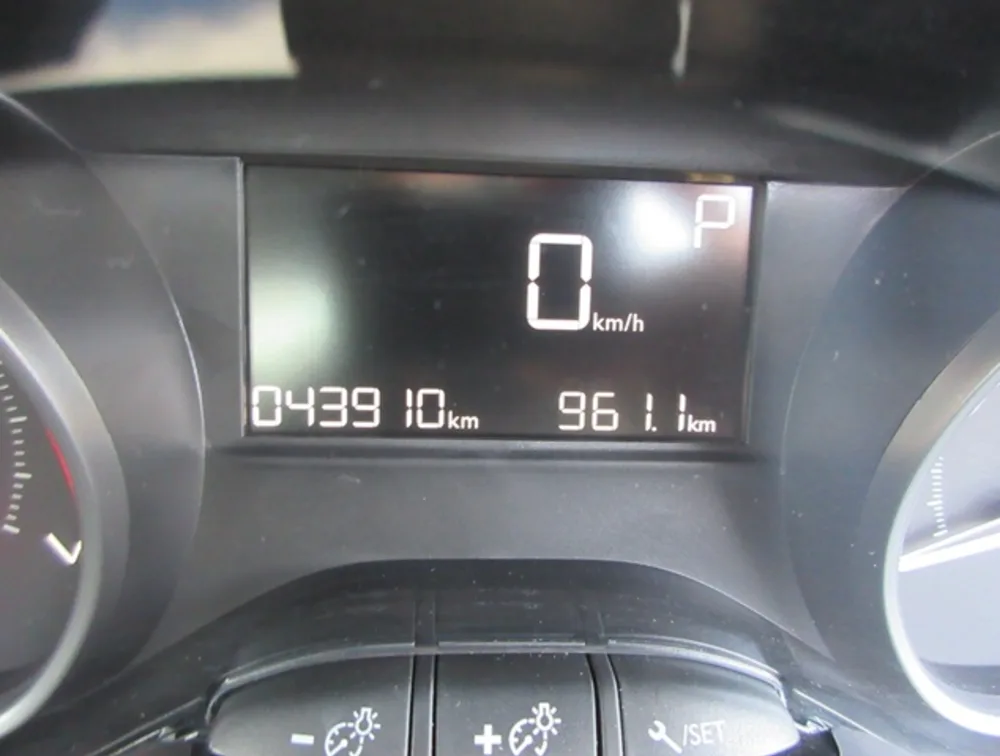 PEUGEOT 208 GTLINE - PRG Motors Ltd