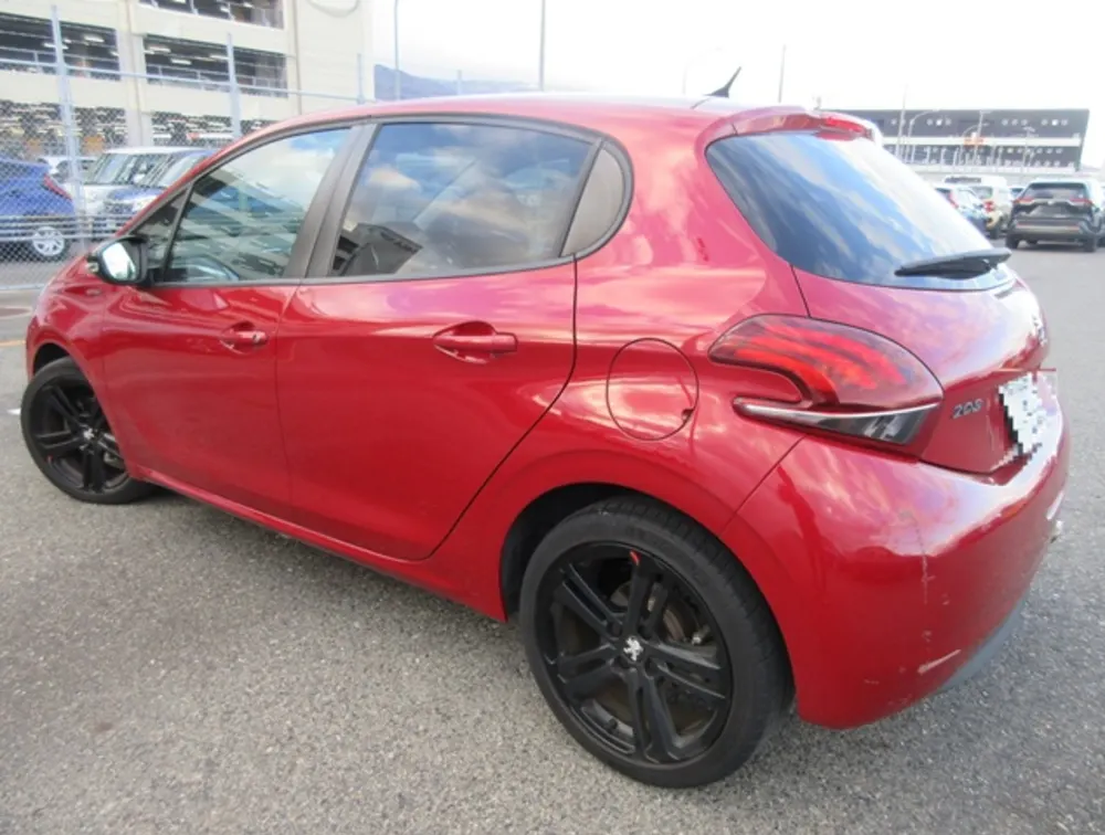 PEUGEOT 208 GTLINE - PRG Motors Ltd