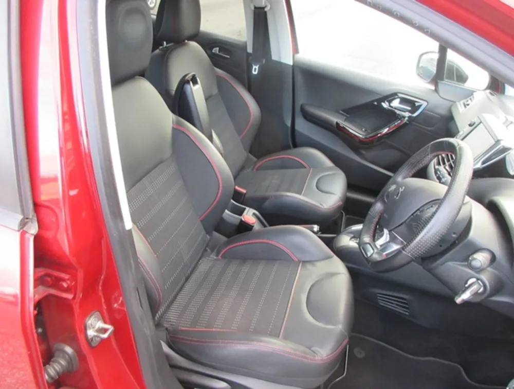 PEUGEOT 208 GTLINE - PRG Motors Ltd