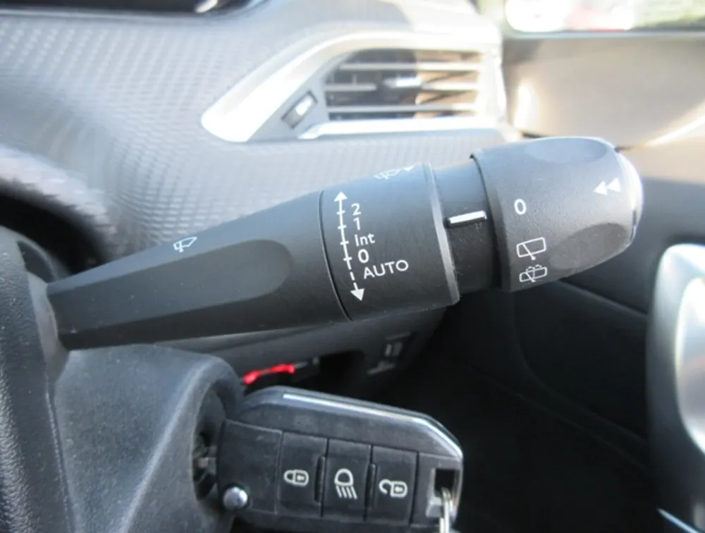 PEUGEOT 2008 CROSSCITY - PRG Motors Ltd