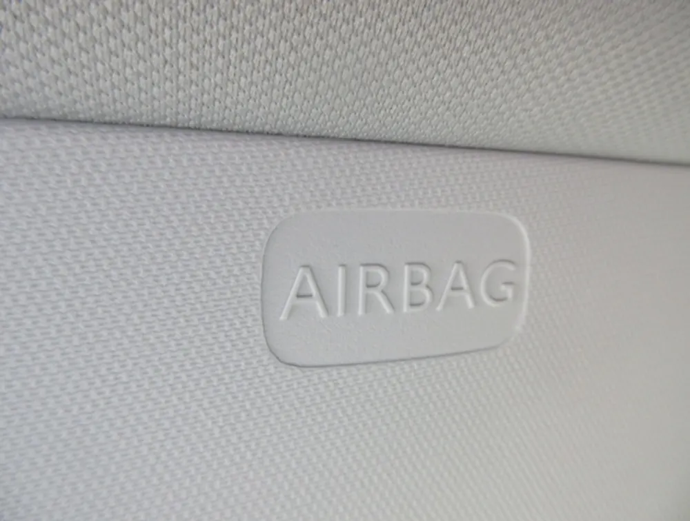 PEUGEOT 2008 CROSSCITY - PRG Motors Ltd