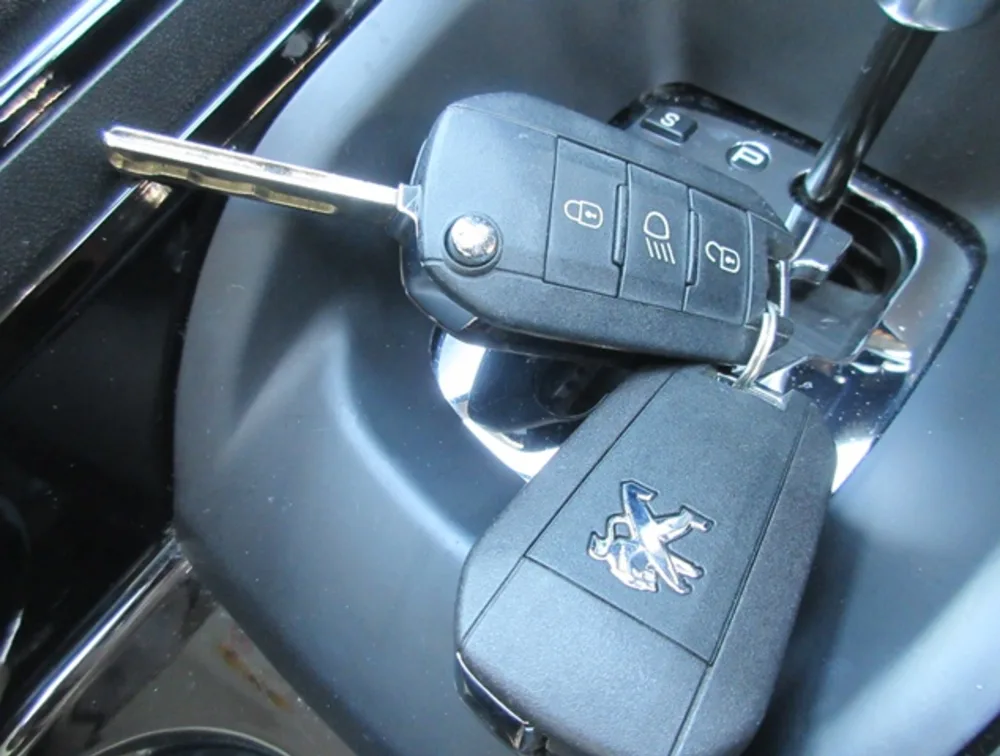 PEUGEOT 2008 CROSSCITY - PRG Motors Ltd