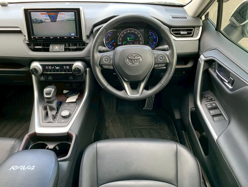 TOYOTA RAV4 HYBRID SUNROOF - PRG Motors Ltd