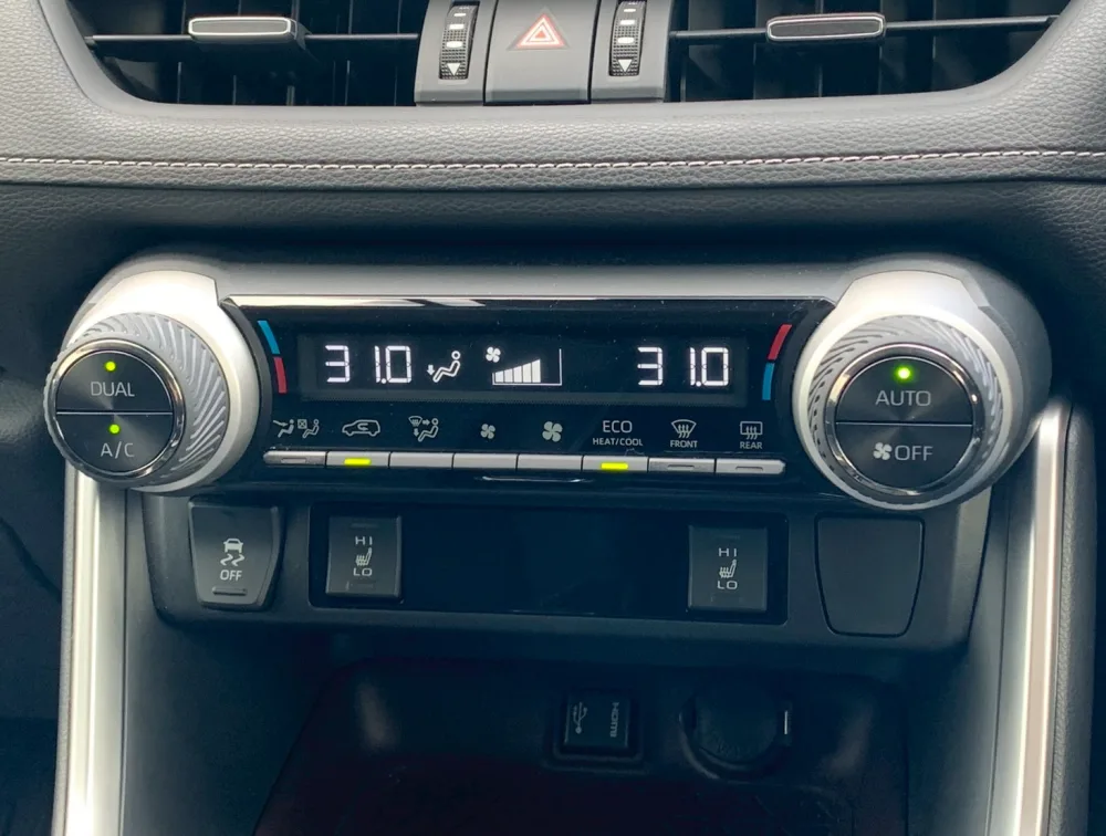 TOYOTA RAV4 HYBRID SUNROOF - PRG Motors Ltd