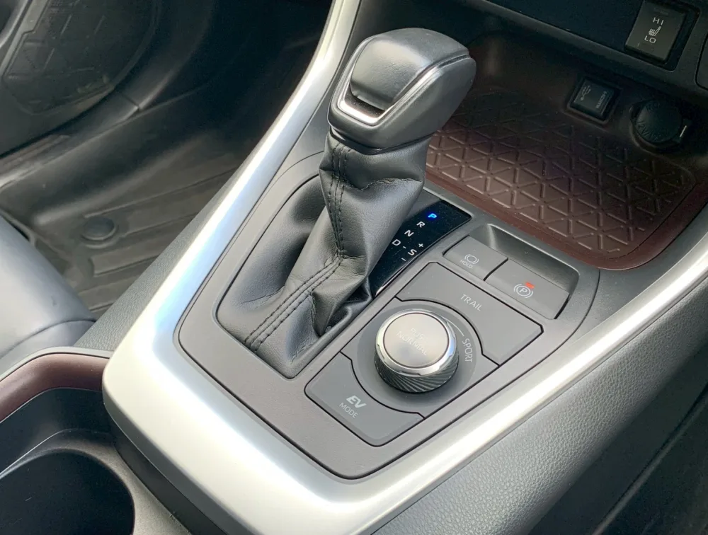 TOYOTA RAV4 HYBRID SUNROOF - PRG Motors Ltd