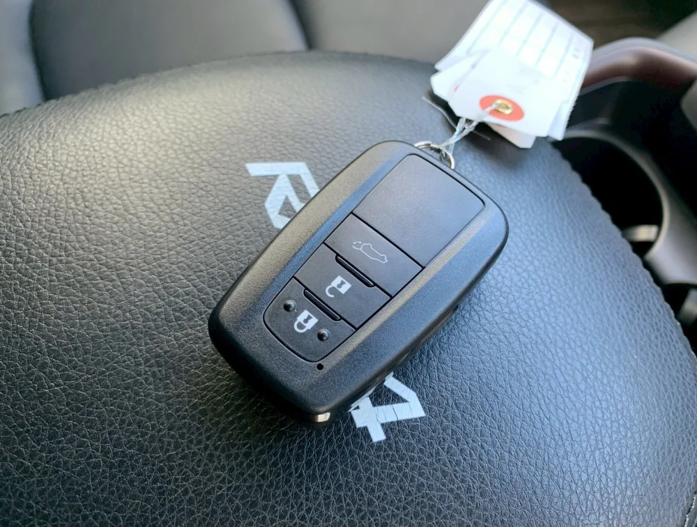 TOYOTA RAV4 HYBRID SUNROOF - PRG Motors Ltd