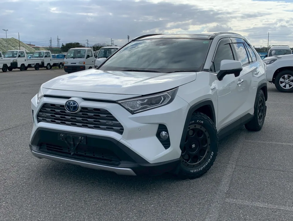 TOYOTA RAV4 HYBRID SUNROOF - PRG Motors Ltd
