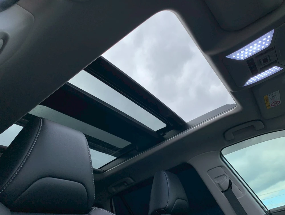 TOYOTA RAV4 HYBRID SUNROOF - PRG Motors Ltd