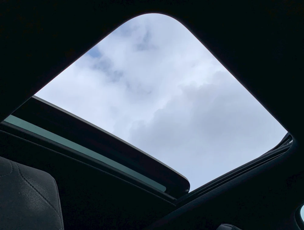 DS AUTOMOBILE DS7 SUNROOF - PRG Motors Ltd