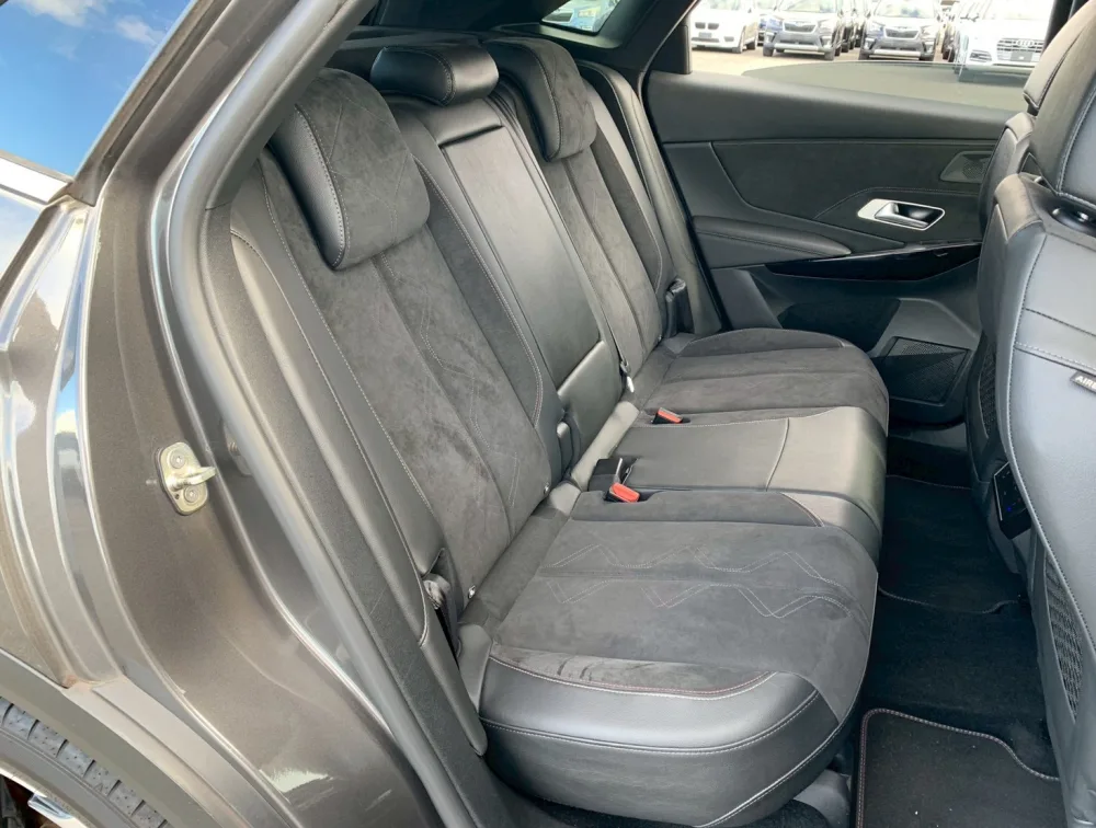 DS AUTOMOBILE DS7 SUNROOF - PRG Motors Ltd