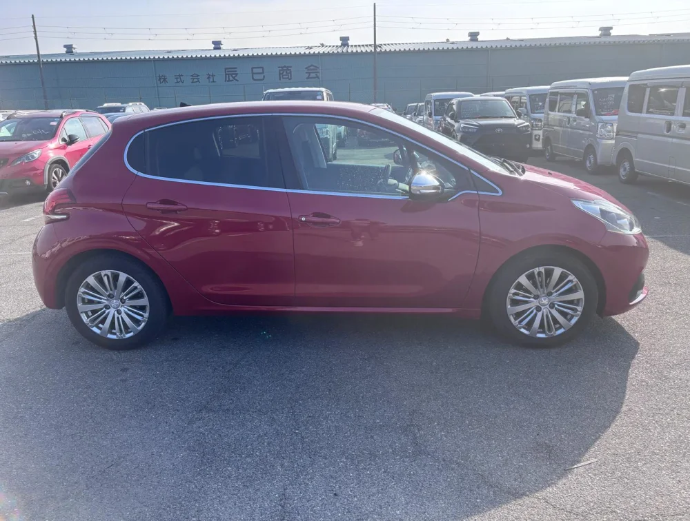 PEUGEOT 208 ALLURE - PRG Motors Ltd