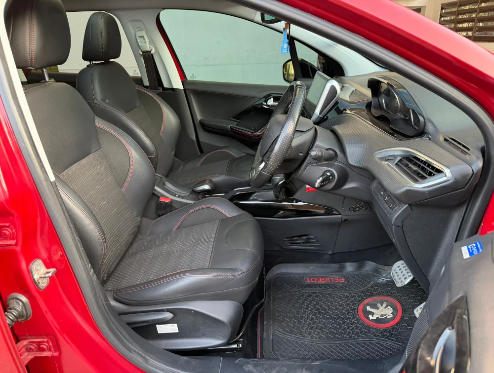 PEUGEOT 2008 GTLINE MOONROOF - PRG Motors Ltd