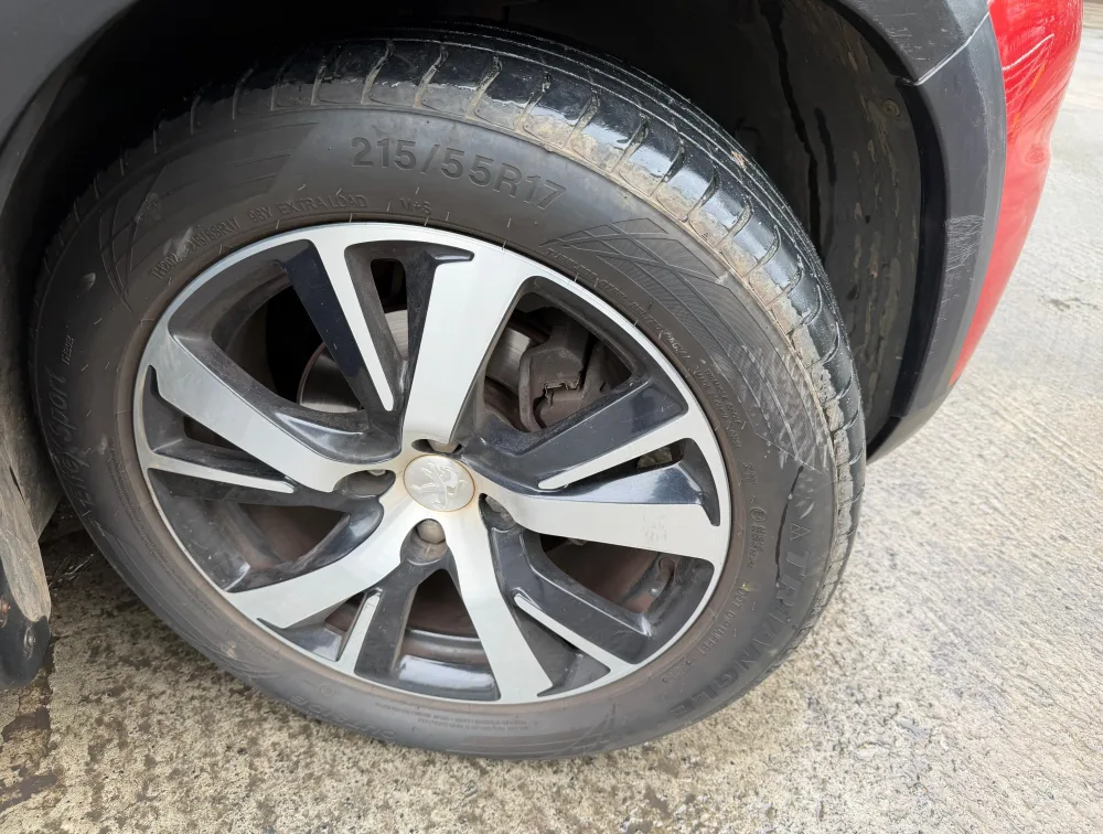 PEUGEOT 2008 GTLINE MOONROOF - PRG Motors Ltd