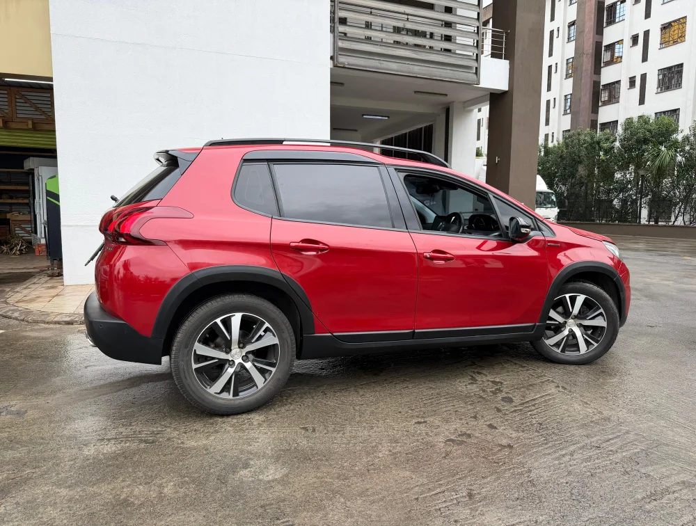 PEUGEOT 2008 GTLINE MOONROOF - PRG Motors Ltd