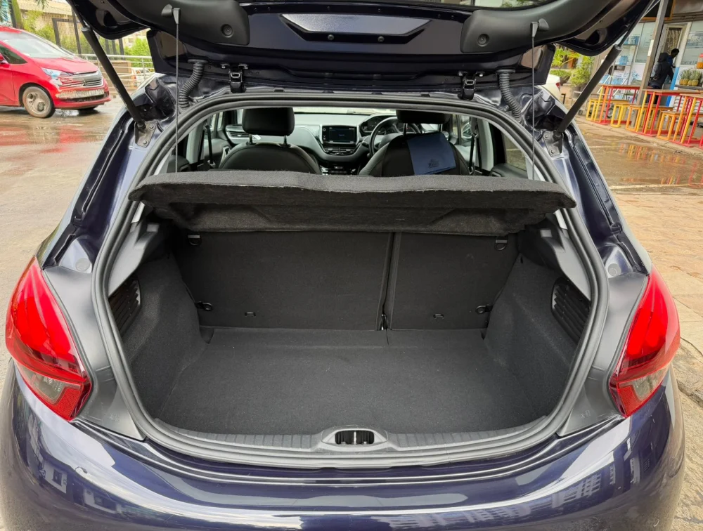 PEUGEOT 208 ALLURE LEATHER SEATS - PRG Motors Ltd