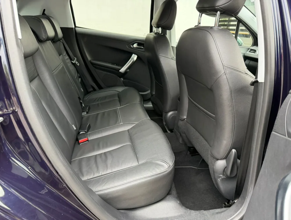 PEUGEOT 208 ALLURE LEATHER SEATS - PRG Motors Ltd
