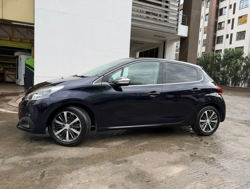 PEUGEOT 208 ALLURE LEATHER SEATS - PRG Motors Ltd