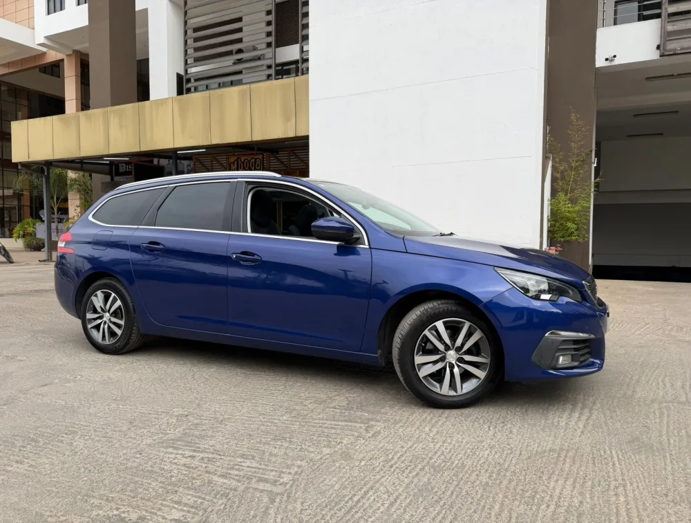 PEUGEOT 308 S/W ALLURE MOONROOF