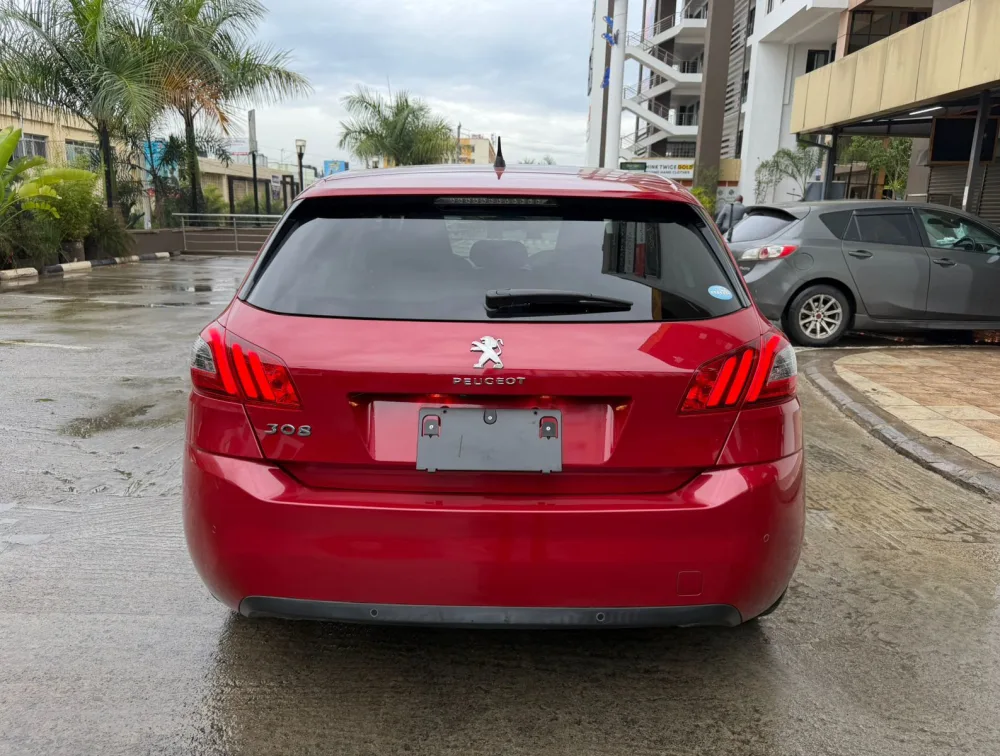 PEUGEOT 308 CIELO MOONROOF - PRG Motors Ltd