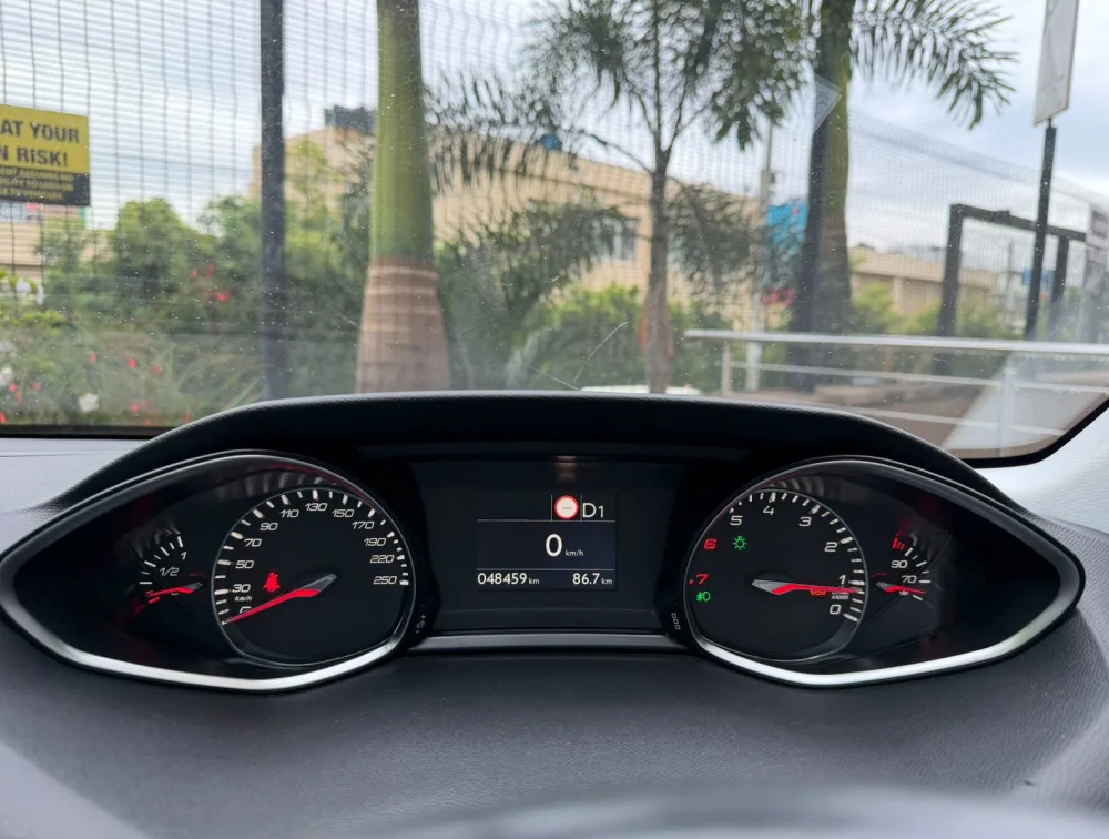 PEUGEOT 308 CIELO MOONROOF - PRG Motors Ltd