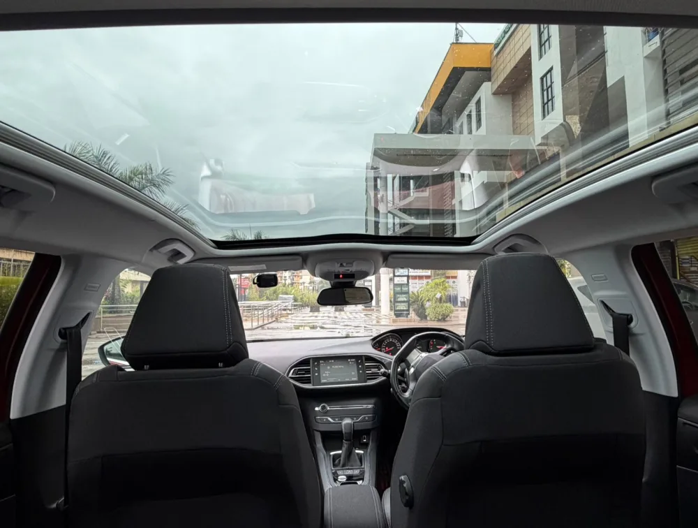 PEUGEOT 308 CIELO MOONROOF - PRG Motors Ltd