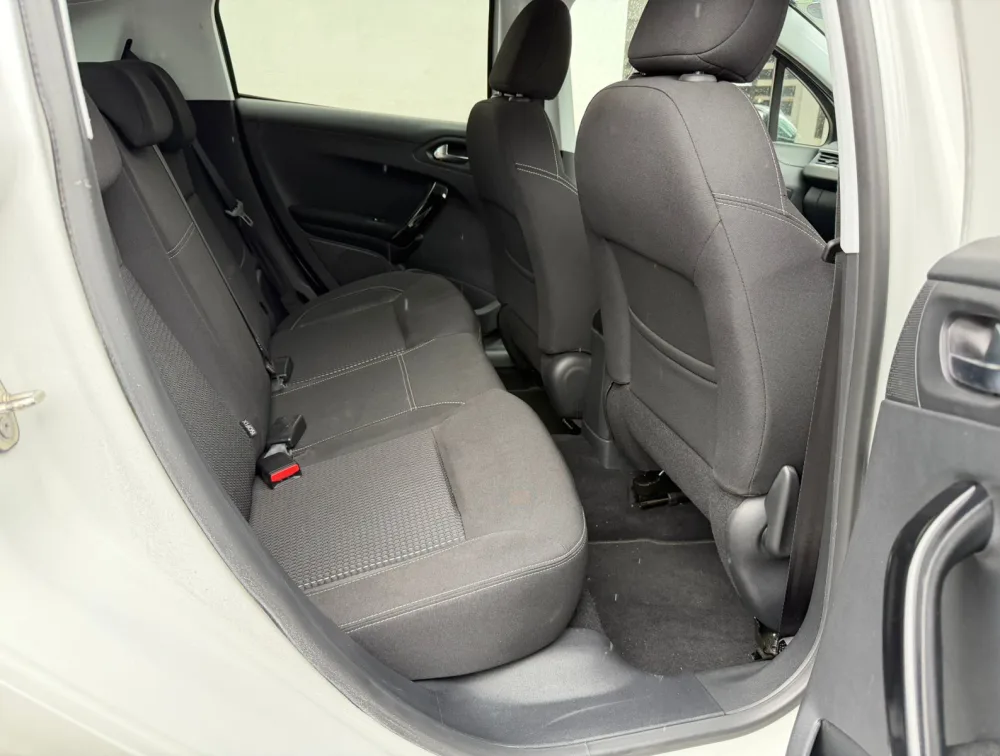 PEUGEOT 208 ALLURE - PRG Motors Ltd