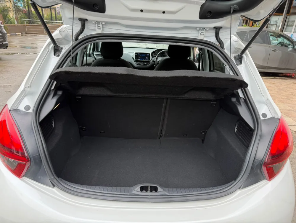 PEUGEOT 208 ALLURE - PRG Motors Ltd