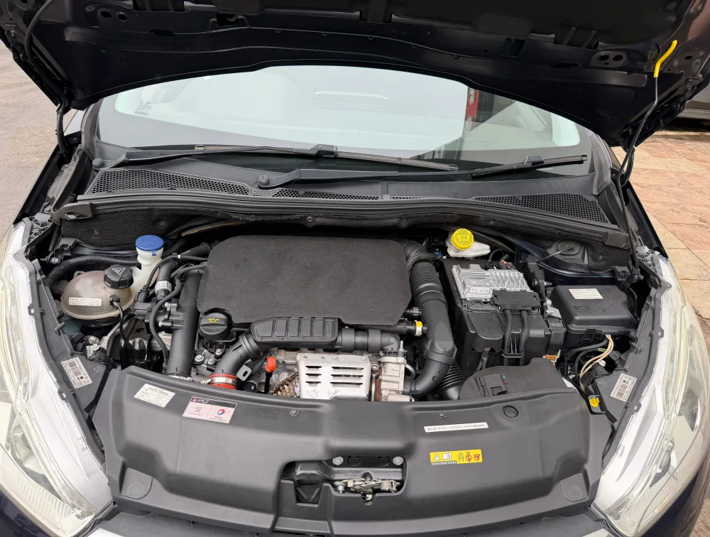 PEUGEOT 208 TECH EDITION - PRG Motors Ltd