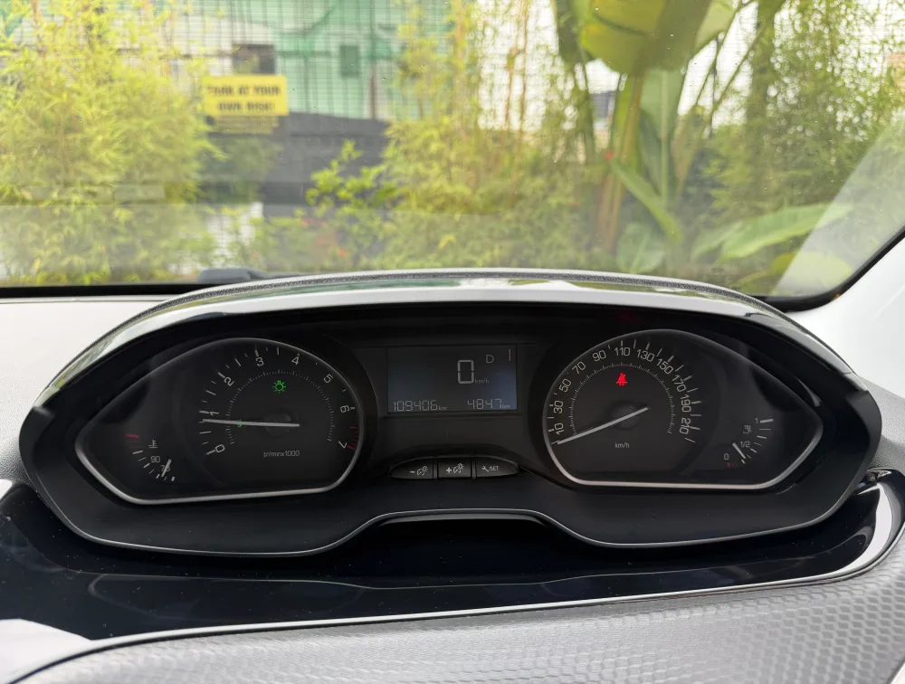 PEUGEOT 208 TECH EDITION - PRG Motors Ltd