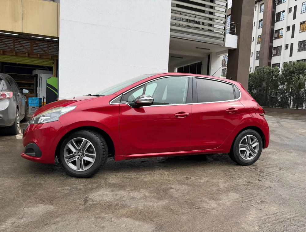 PEUGEOT 208 ALLURE - PRG Motors Ltd