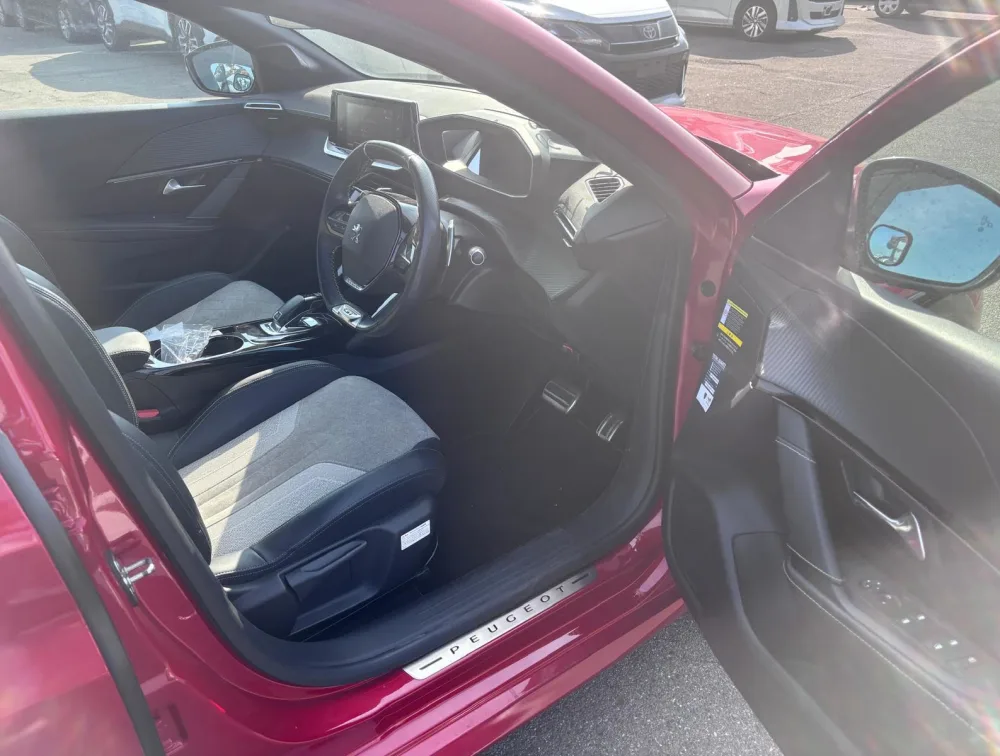 PEUGEOT 208 GTLINE NEWSHAPE - PRG Motors Ltd