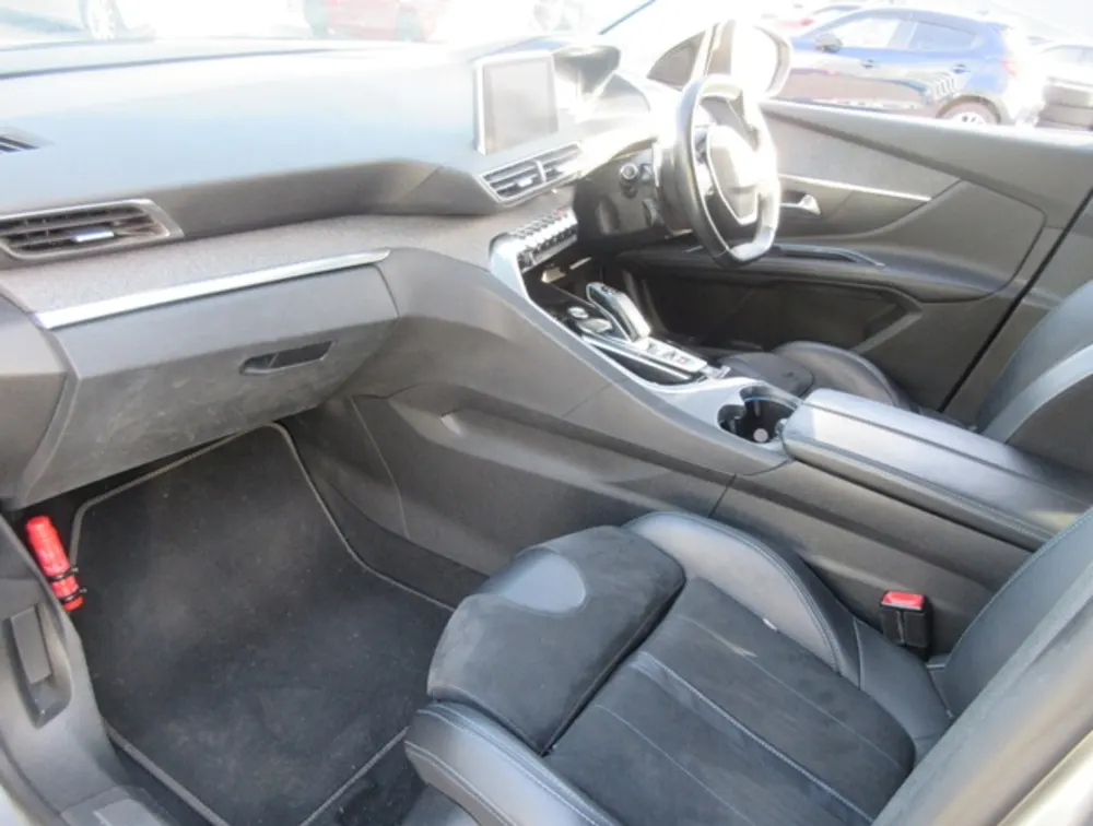 PEUGEOT 5008 CROSSCITY - PRG Motors Ltd