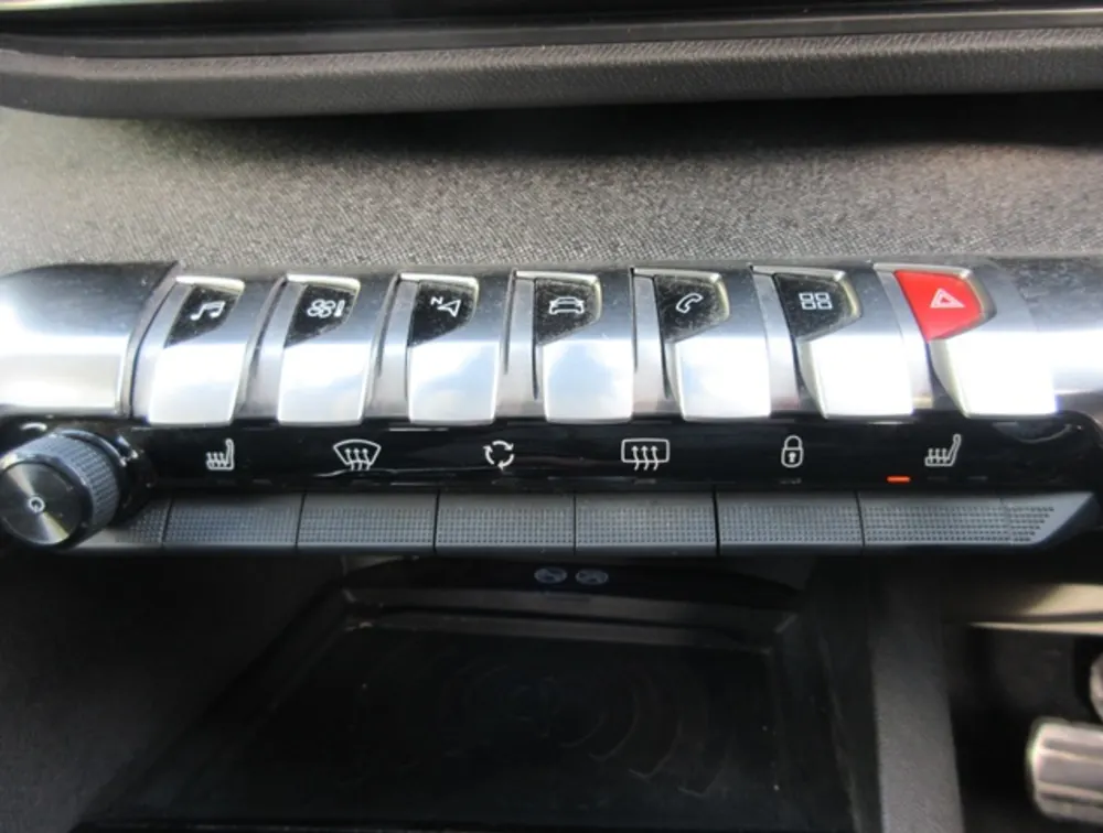 PEUGEOT 5008 CROSSCITY - PRG Motors Ltd