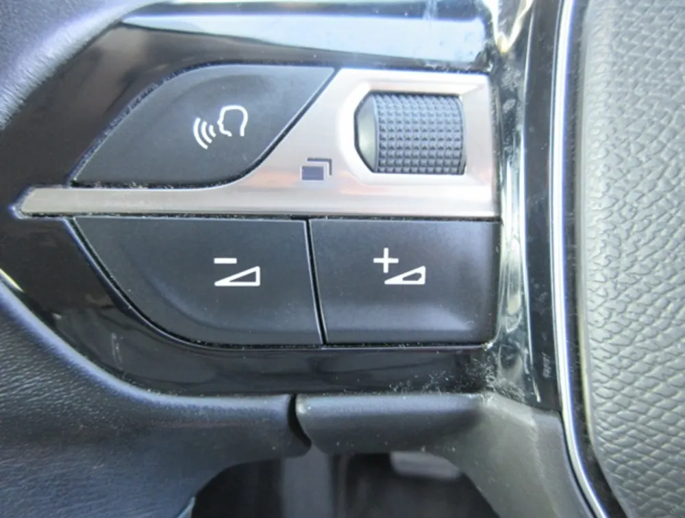 PEUGEOT 5008 CROSSCITY - PRG Motors Ltd