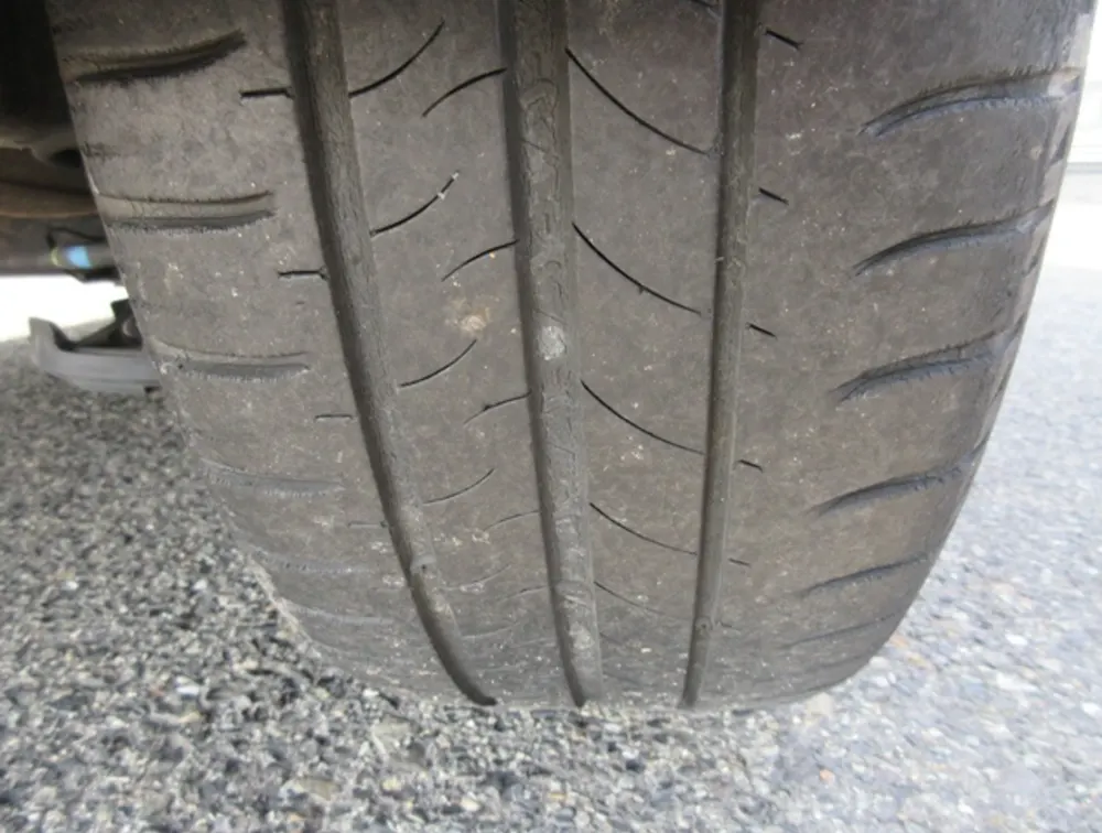 PEUGEOT 208 ALLURE FUN EDITION MOONROOF - PRG Motors Ltd