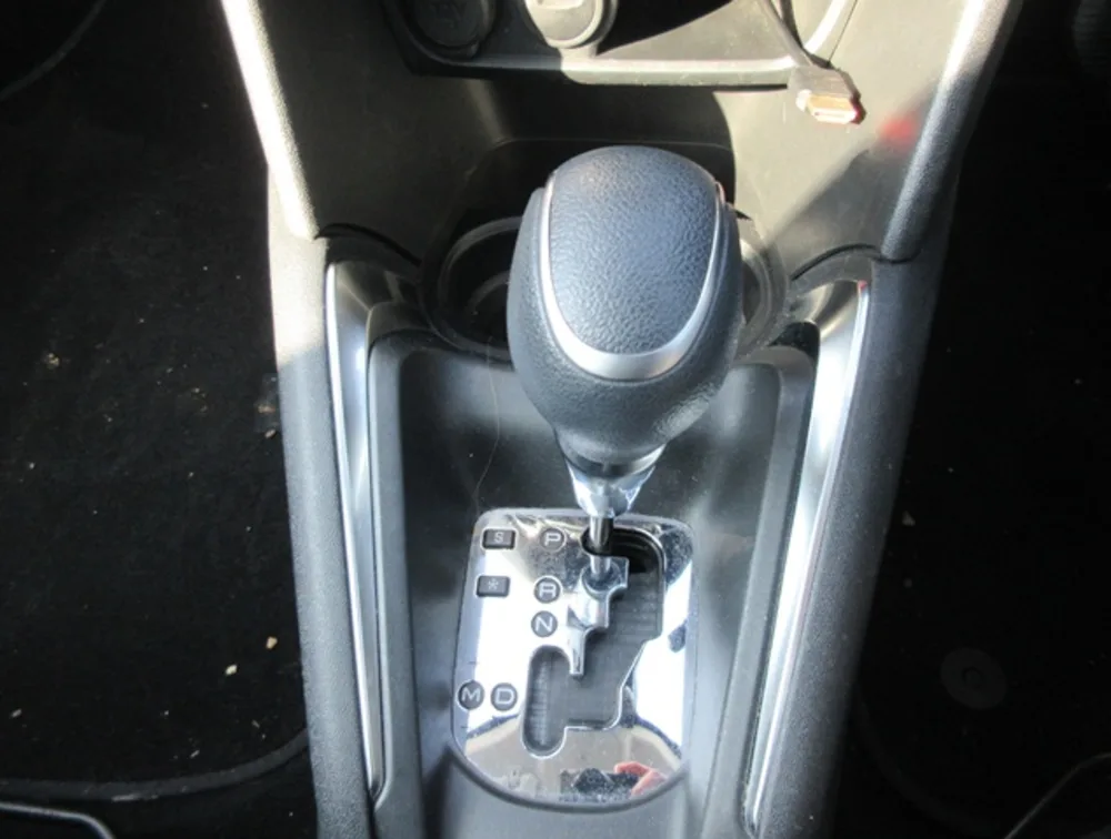 PEUGEOT 208 ALLURE FUN EDITION MOONROOF - PRG Motors Ltd